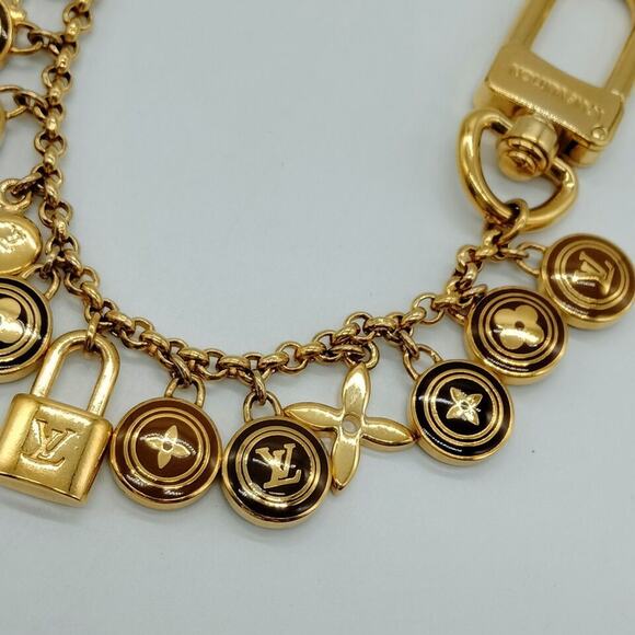 LOUIS VUITTON Pastilles Porte Cles Chaine Bag Charm M65380 - Picture 2 of 9